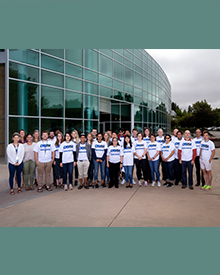 DSSI class of 2019 stands in front of the HPC building